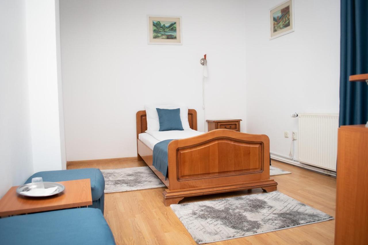 Motel Via Targu Mures Cristesti  エクステリア 写真
