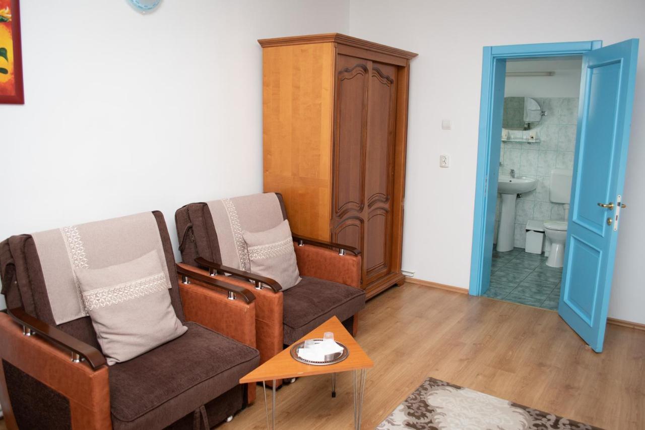Motel Via Targu Mures Cristesti  エクステリア 写真