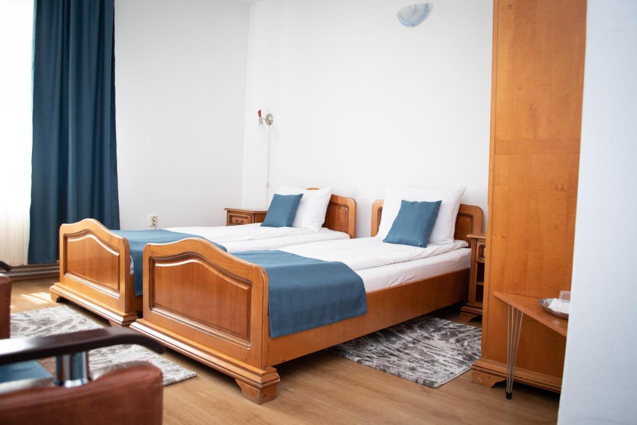 Motel Via Targu Mures Cristesti  エクステリア 写真